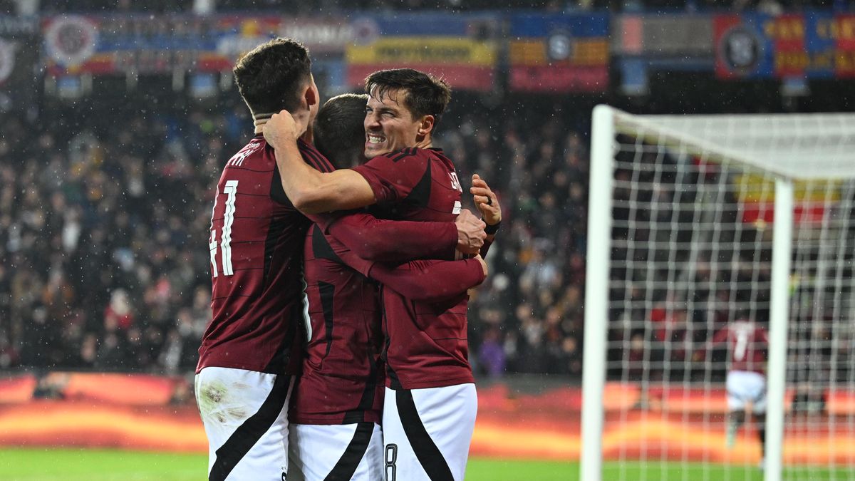 Důležitá a pikantní bitva. Sparta hraje v Lize mistrů proti Priskeho Feyenoordu