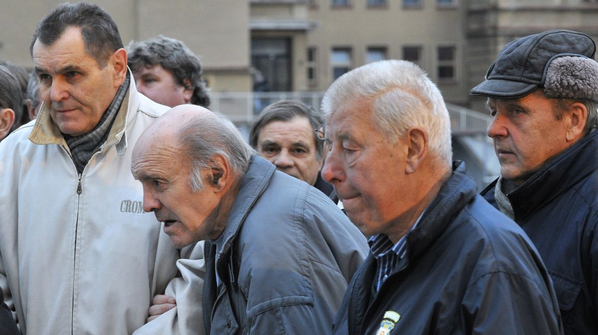 Zemřel legendární stoper Dukly Ivo Novák, v Riu kdysi hlídal Pelého