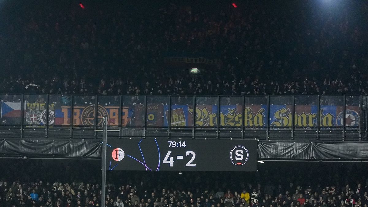 Co jste tak ticho?! Fanoušci Sparty i díky fíglu vládli, vyvolávali Priskeho