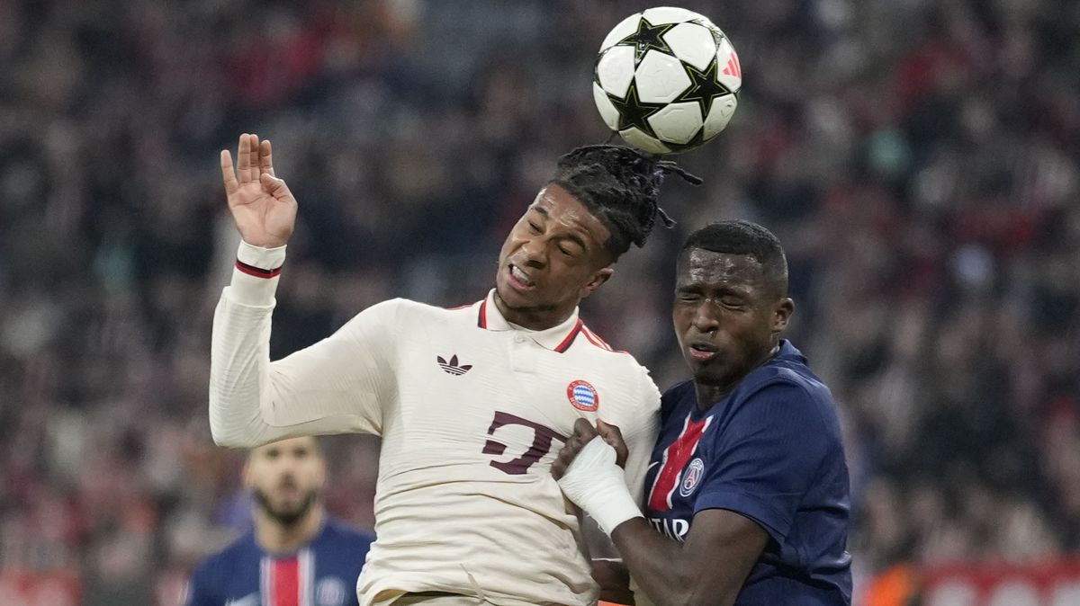 V Lize mistrů obalamutil rozhodčího. Teď letní posile Bayernu hrozí trest od UEFA