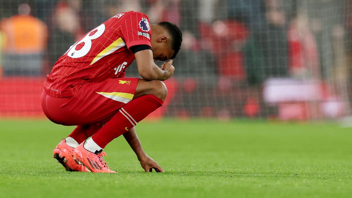 Liverpool remizoval s Fulhamem, bod lídrovi v závěru zachránil Diogo Jota