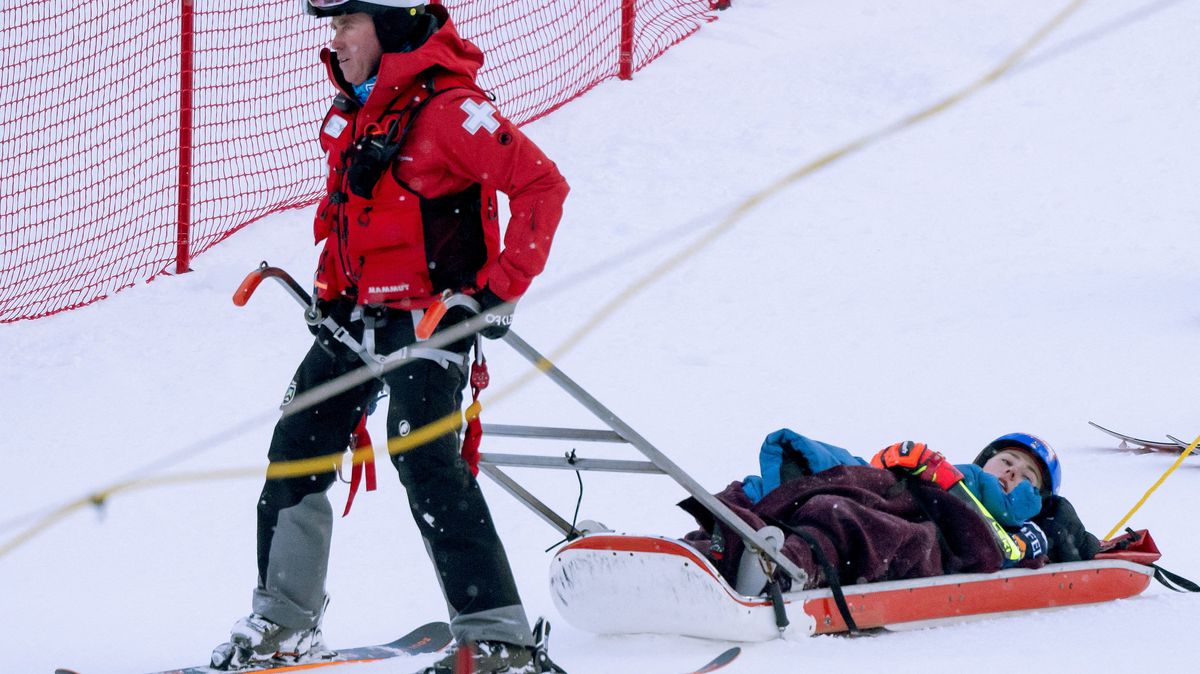 Shiffrinová se podrobila operaci břicha, které si poranila v Killingtonu
