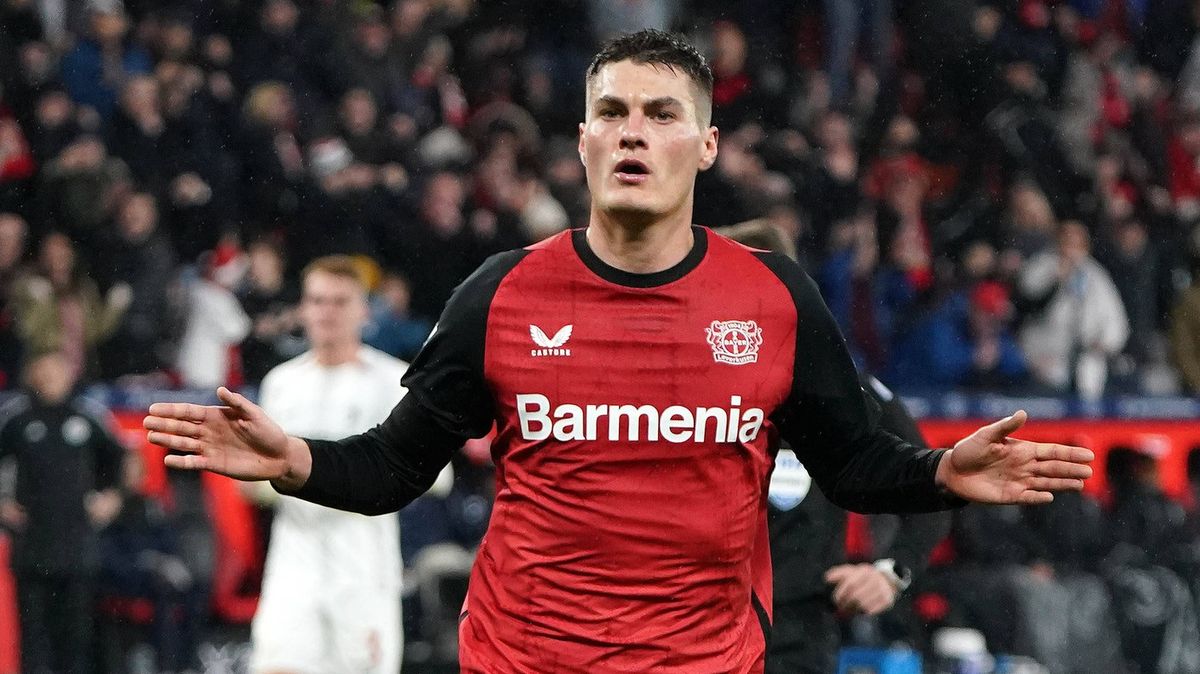 Fantazie! Schick nasázel čtyři góly v zápase a překonal rekord Kollera