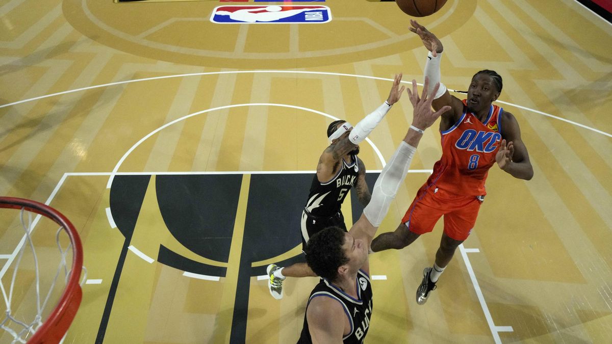 Basketbalisté Milwaukee si poradili s Oklahomou a vyhráli NBA Cup