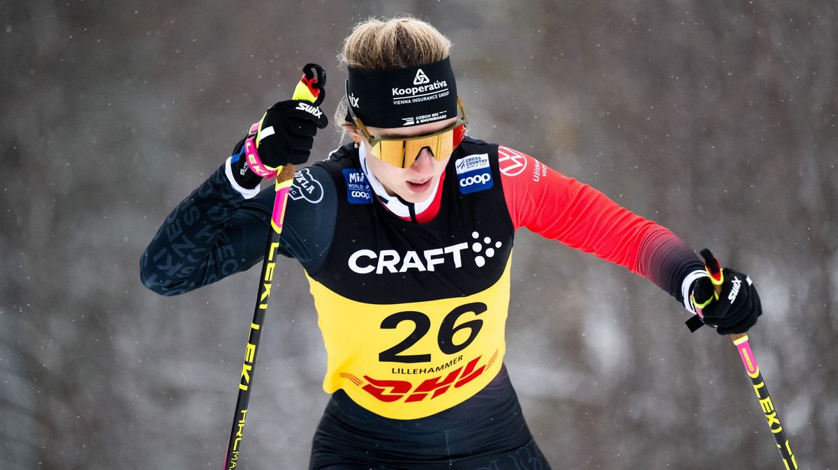 Lyžařka Janatová postoupila ve sprintu na SP v Davosu do vyřazovacích jízd