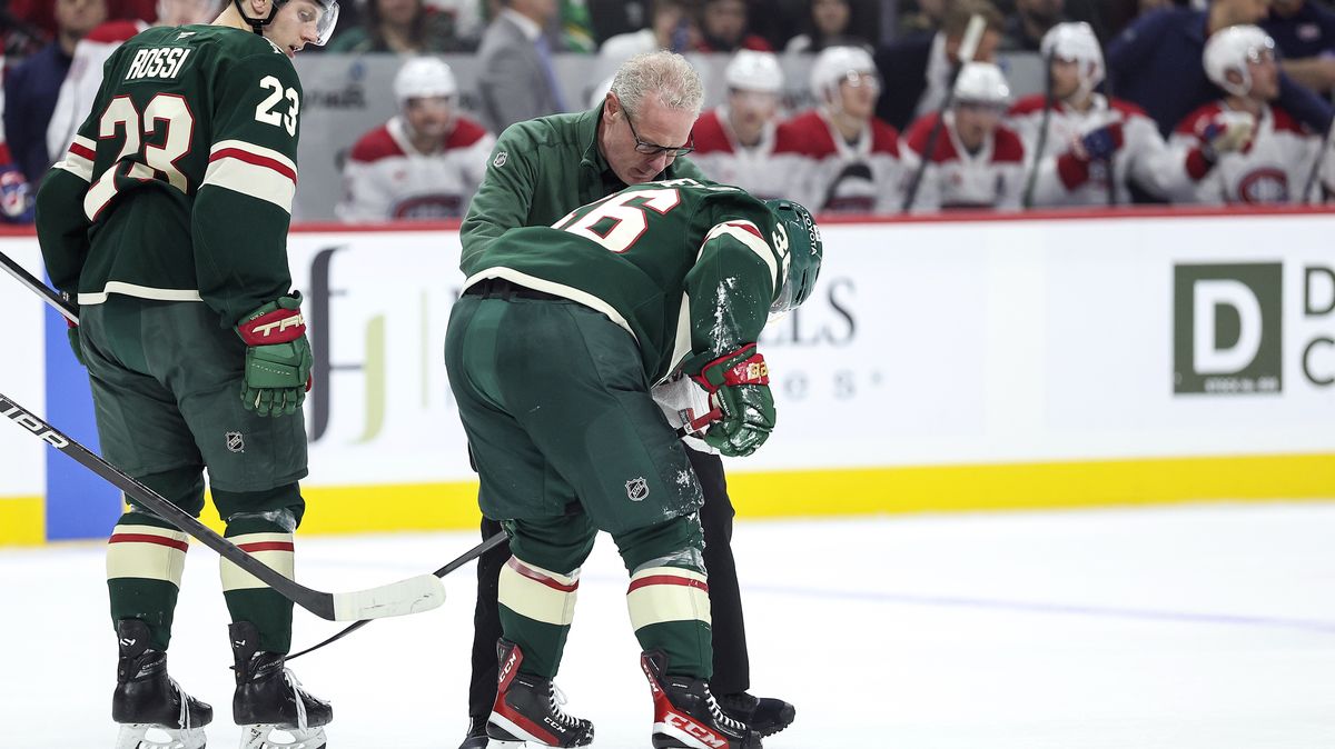 Šílená muka. Suspenzor nevydržel, hvězdě NHL po dělovce prasklo varle