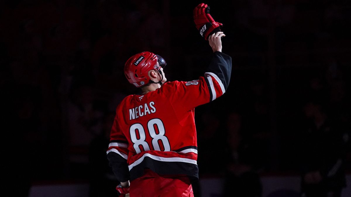 Red Hot Chili Nečas je u kormidla. Hraje jako šampion, říká kouč Hurricanes