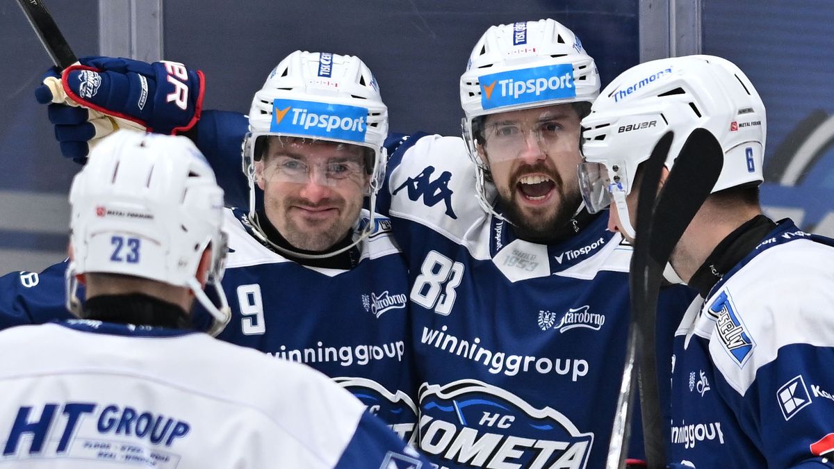 Novic v sestavě Komety Stránský ukázal um v přesilovce. Také vysvětil, proč se vrátil