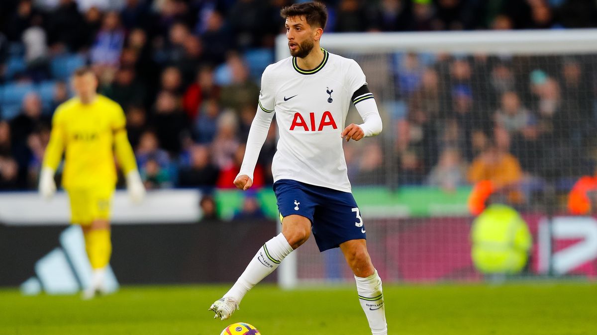 Tottenham se odvolá proti délce trestu za rasismus pro záložníka Bentancura