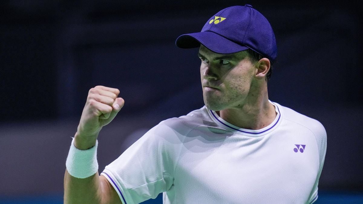 Němečtí tenisté vedou ve čtvrtfinále Davis Cupu nad Kanadou 1:0 na zápasy