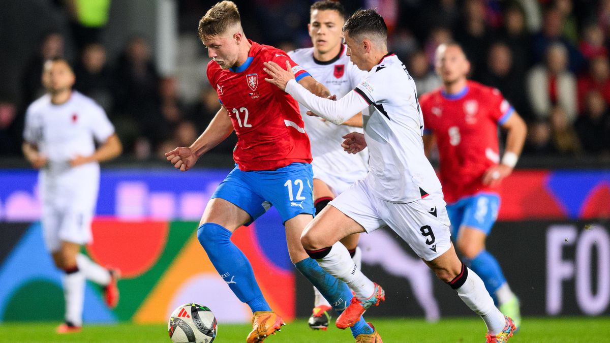 První mečbol. Češi můžou udělat v Albánii krok do elitní Ligy národů