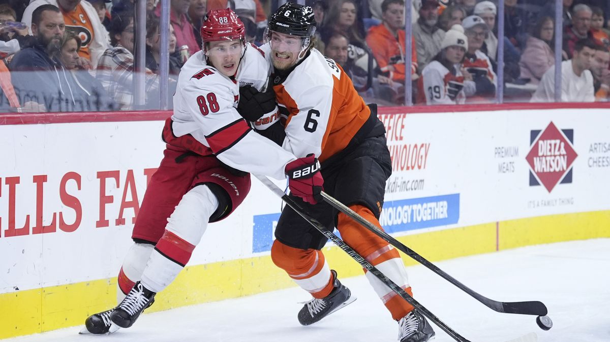 Nečasova velká série v NHL skončila. Carolina ale vyhrála