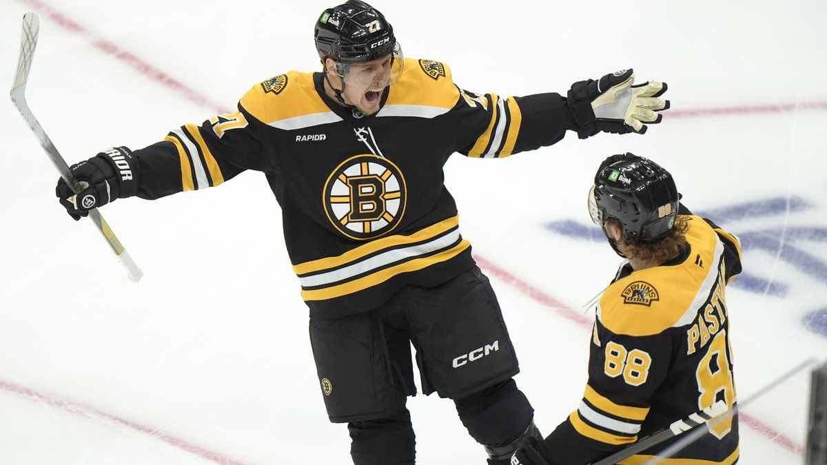 PŘÍMO Z NHL: Pastrňákovy oči a Zachova rána z děla. Češi rozptylovali Bostonské rozpaky