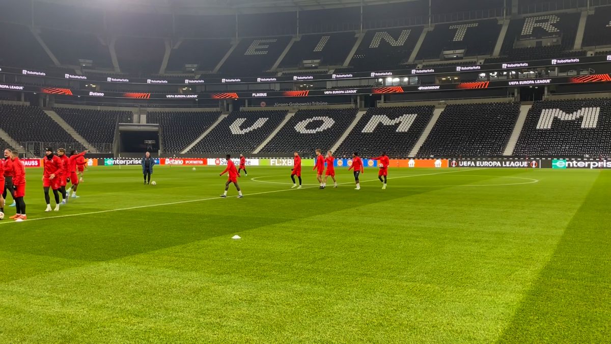 Kámo, trefím strop? Unikát mezi stadiony. Američané žasli, Češi jsou tu jako doma