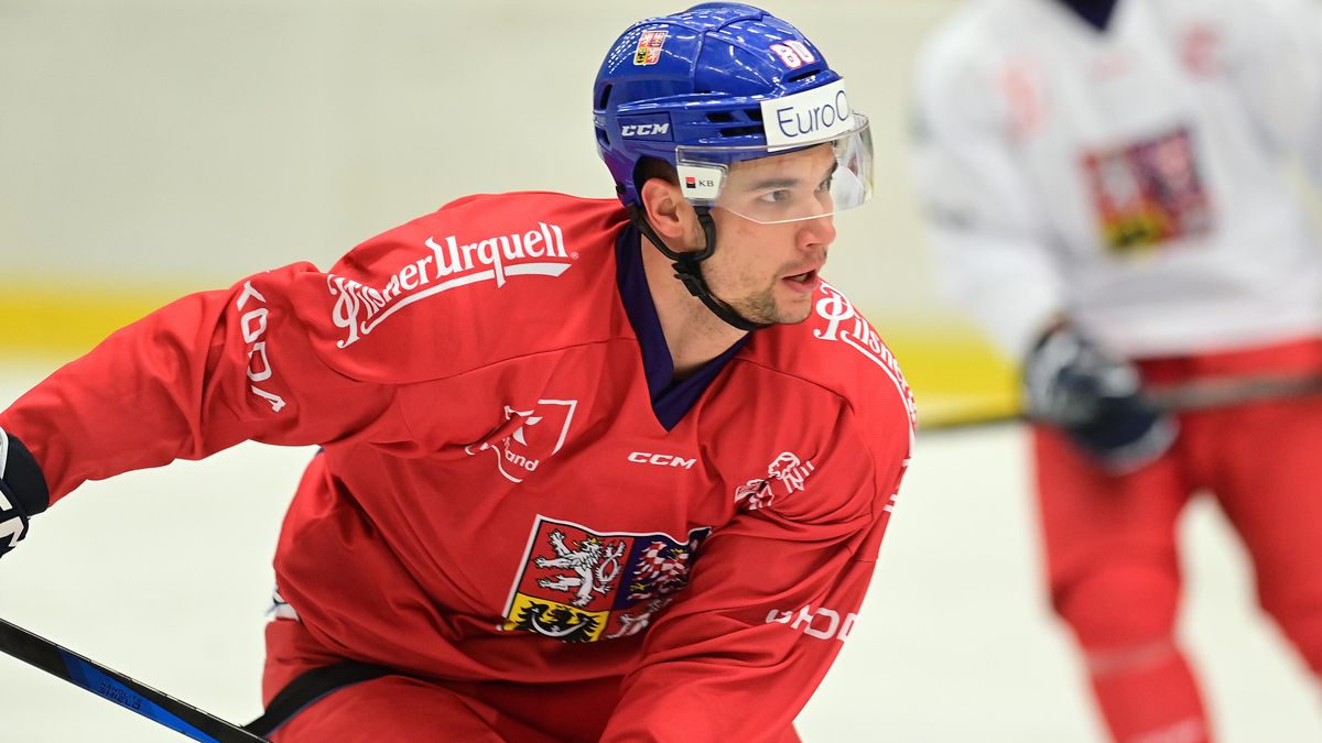 Kalus debutoval v nároďáku před rodiči na tribuně, z premiéry si odnesl i krvavý monokl