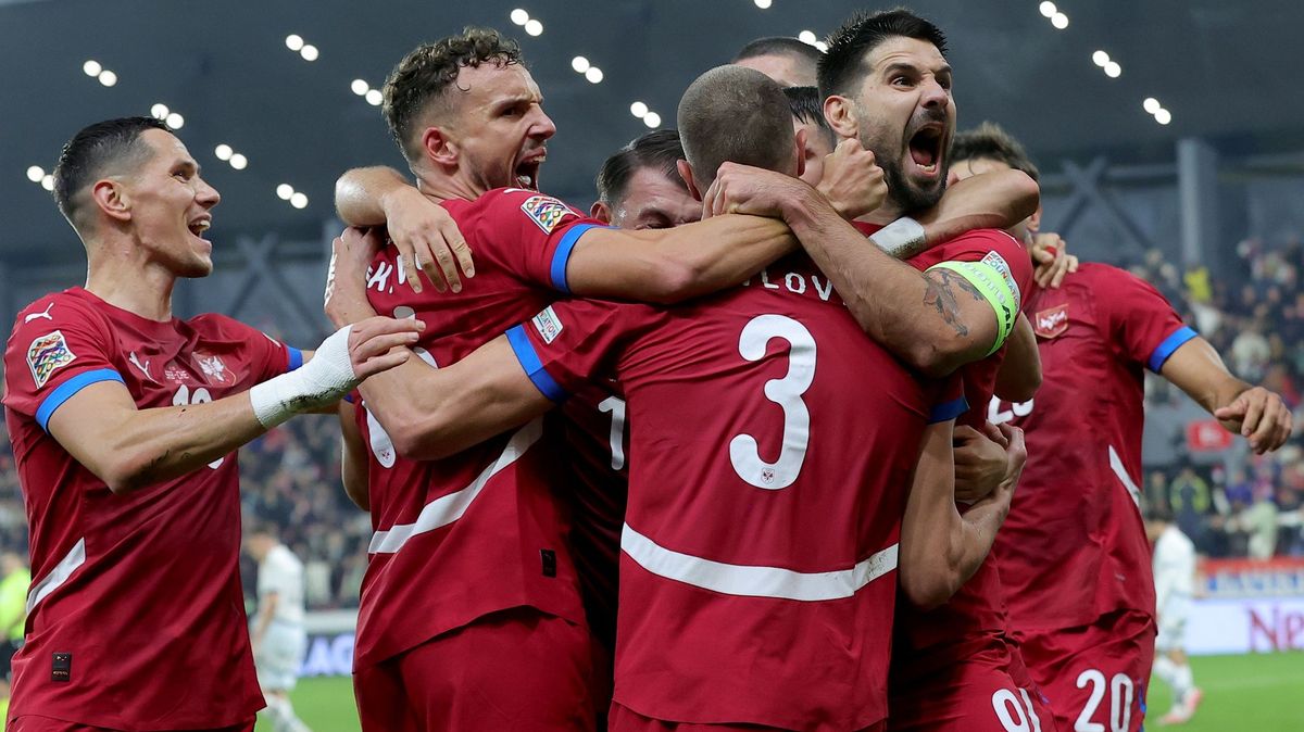 UEFA potrestala Srbsko, Maďarsko a Bosnu za chování fanoušků v Lize národů