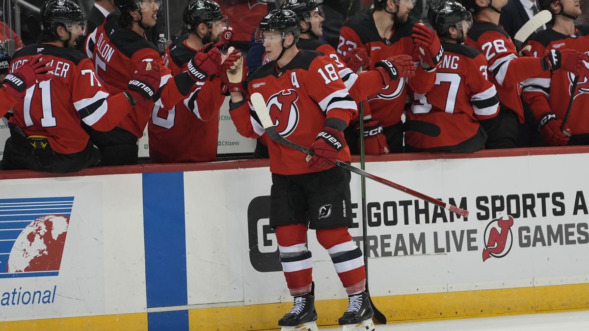 Povedená česká noc v NHL. Trefili se Palát, Nosek i Zacha