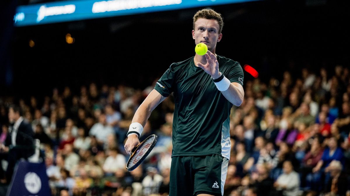 TENIS ONLINE: Ostrý start! Lehečka zahajuje sezonu proti světové třináctce