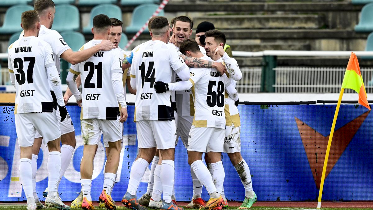 Zimní Tipsport liga už bez poháru na Maltě. Největším favoritem je slovenský Trenčín
