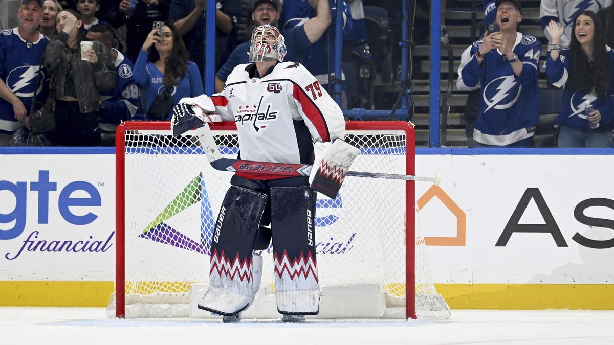 Neuvěřitelná chyba v NHL. Největší kiks v životě, přiznává opora Washingtonu
