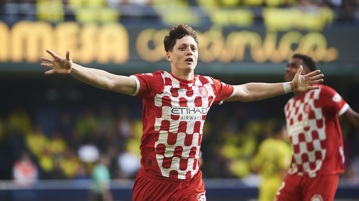 Krejčího trefa uhranula Španělsko, český obránce vyhrál cenu pro gól měsíce
