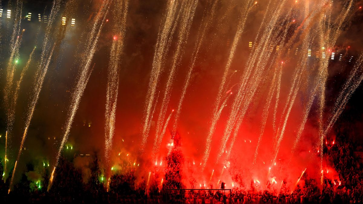 Liga baví, stadiony praskají ve švech. Aktuální ročník útočí na divácký bronz