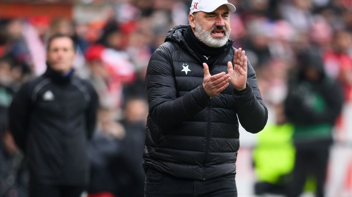 Téměř bez odpočinku, ale za tři body. Slavia jela na morál, Trpišovský byl nadšený