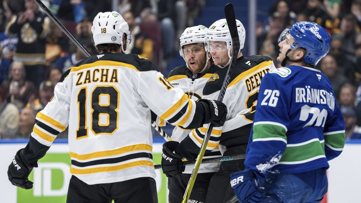 Pastrňák řádil, čtyřmi body táhl Boston za výhrou. Skvělý večer zažil i Zacha