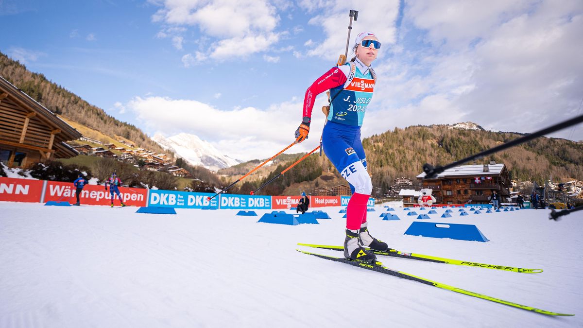 Dnešní sprint pojedou Češky pouze ve čtyřech. Davidovou zastavila vyhřezlá ploténka