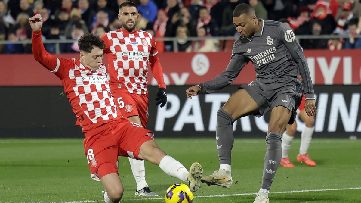 Krejčí krotil Real. Zaujal ukázkovými skluzy, Mbappé mu ale pláchl
