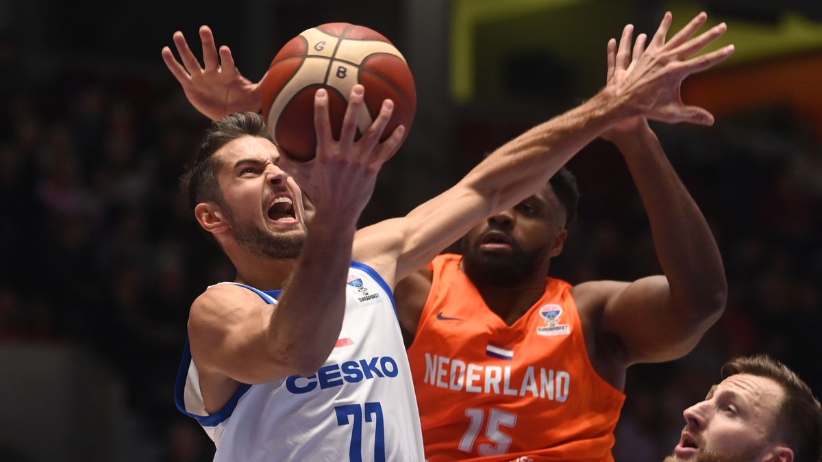 Češi se vymanili z trojkového sevření. K účasti na EuroBasketu jim chybí jediný krok
