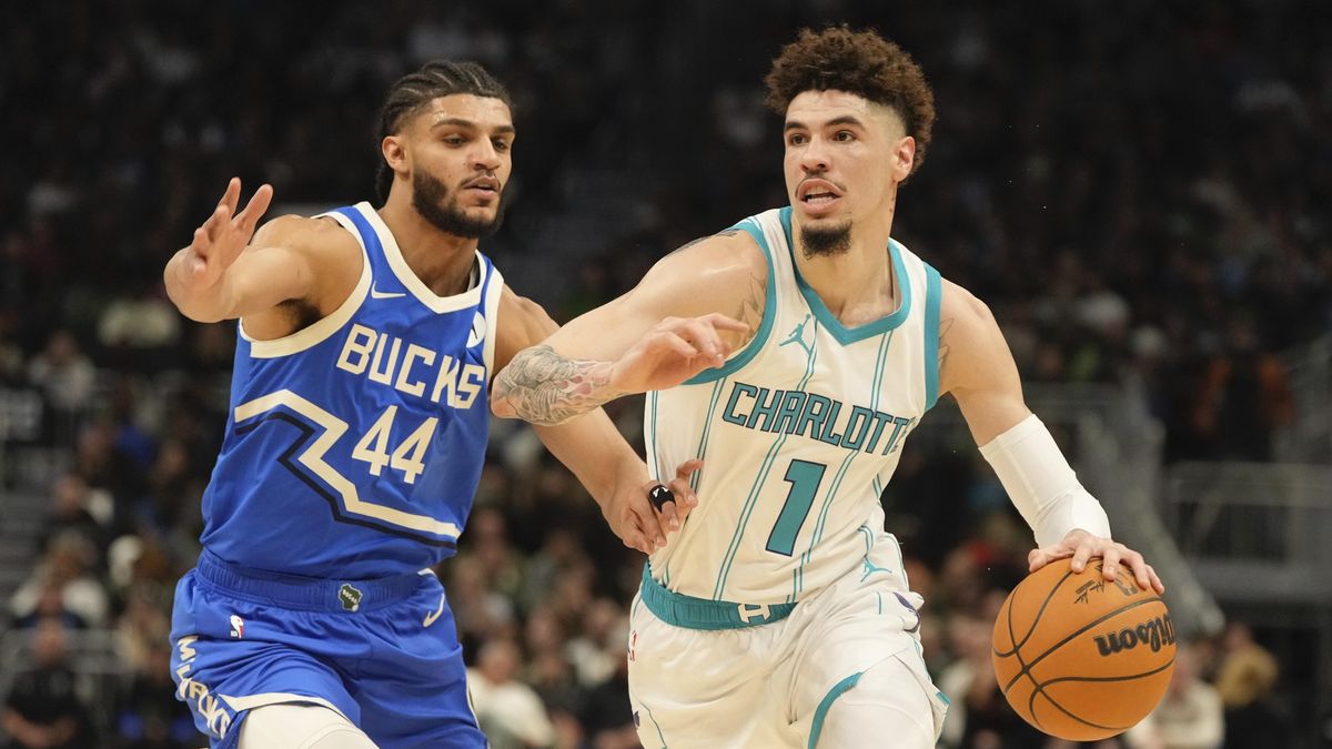 Ball nastřílel 50 bodů, porážku Charlotte v NBA od Milwaukee ale neodvrátil