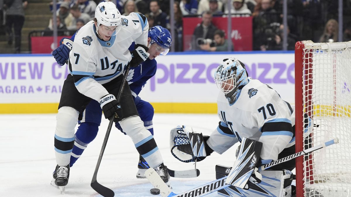 Nečekaný problém pro tým NHL. Utah musel na zápas v Torontu pěšky
