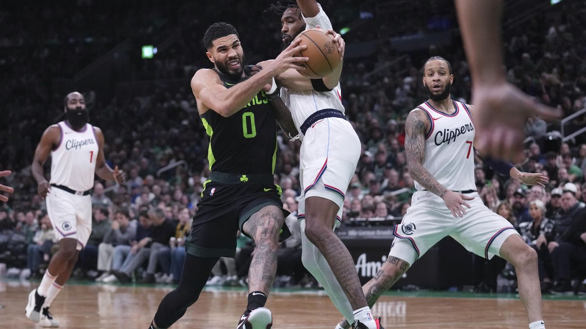 Boston v NBA oslavil Porzingisův návrat výhrou, Atlanta bez Krejčího neuspěla