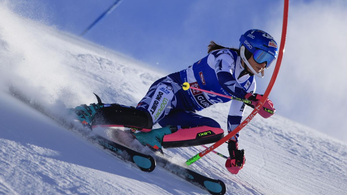 Dubovská po 1. kole závodu SP v Gurglu šestnáctá, vede Shiffrinová