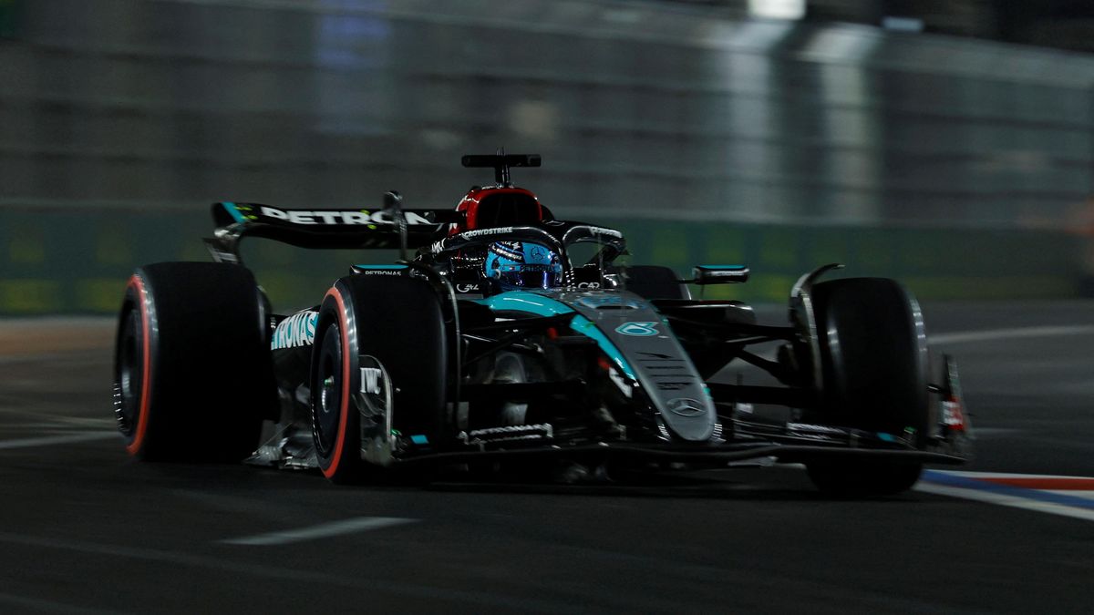 Mercedes zatím vládne Las Vegas, z pole position vyjede Russell