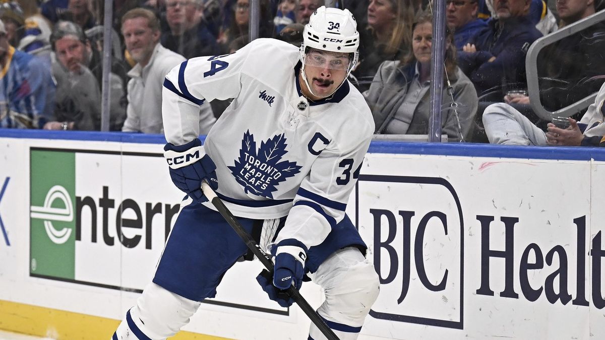 Kapitán hokejistů Toronta Matthews odletěl kvůli zranění do Mnichova