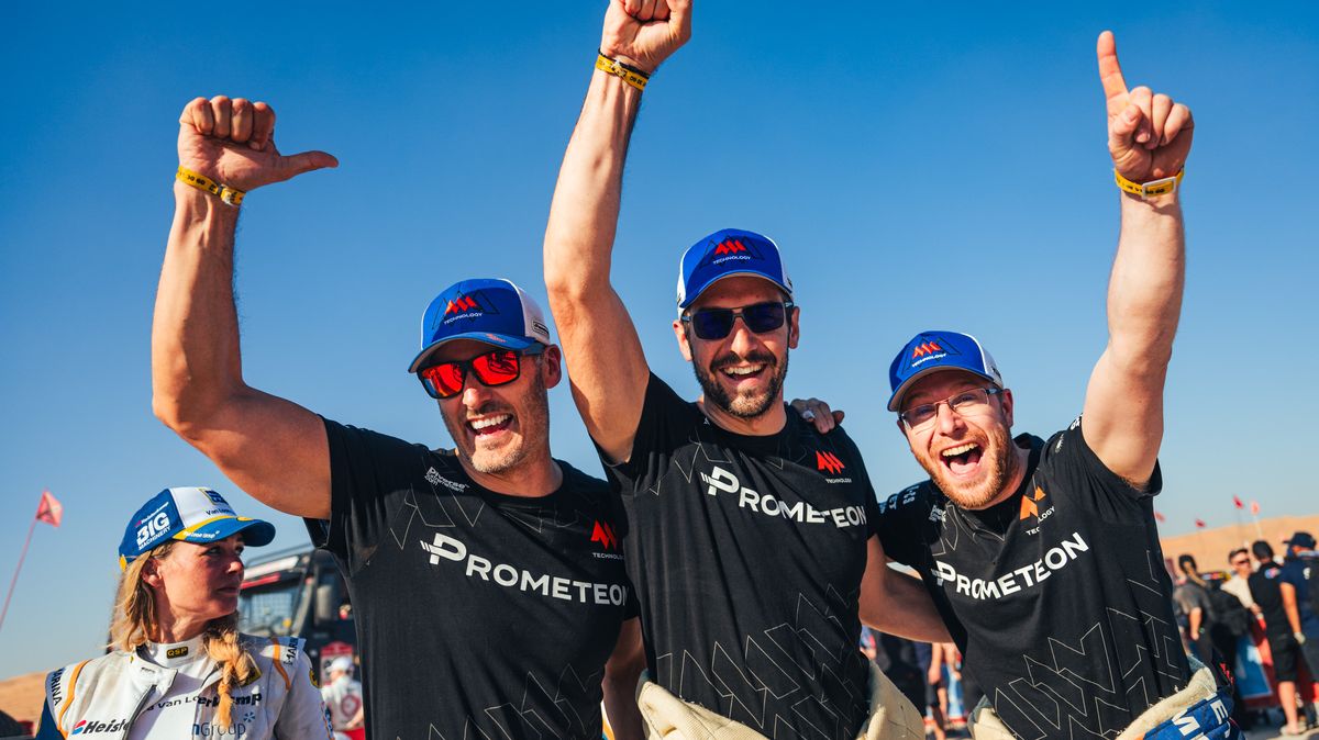 Útok na zlatý hattrick, úspěšný byznysmen i žena, která přemohla rakovinu. Přehled Čechů na Dakaru