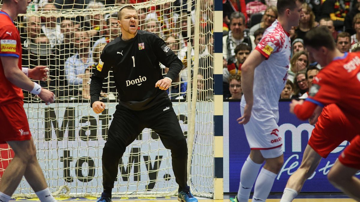 Zlatý bod, tuší házenkáři. Od kouče dostali pochvalu: Kluci vložili do zápasu srdce