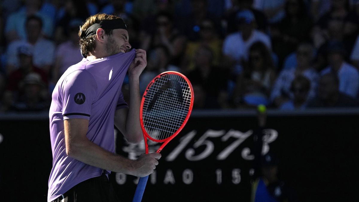Fritz dohrál na Australian Open ve 3. kole, Šwiateková zničila Raducanuovou