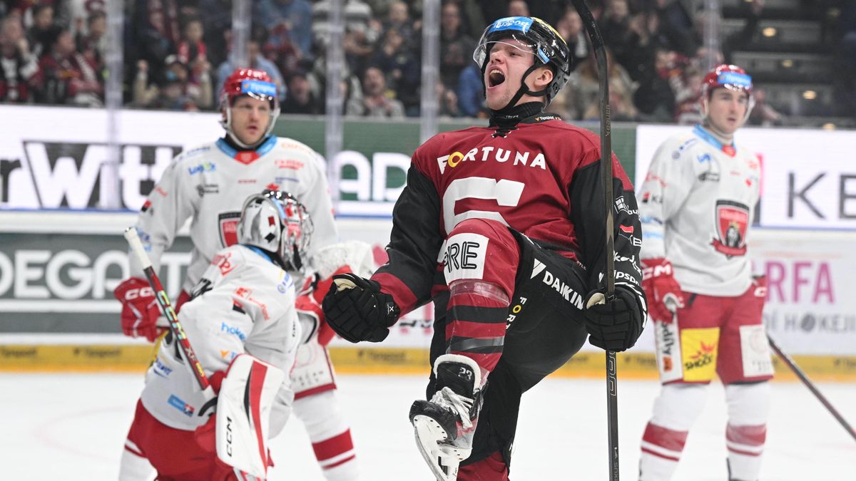 Disciplinárka trestá sparťana Kousala a litvínovského Husineckého