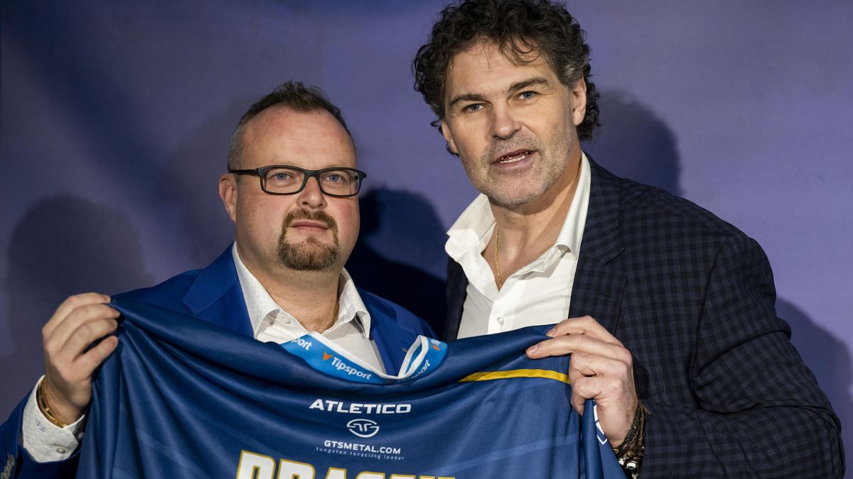 Jágr po prodeji: Byli jsme v zákopu, stříleli po nás, přežili jsme. Teď nás osvobodí nová armáda