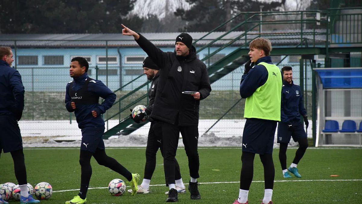 Svátek na Slovácku. Hrát proti Spartě teď může být výhoda, říká Smetana