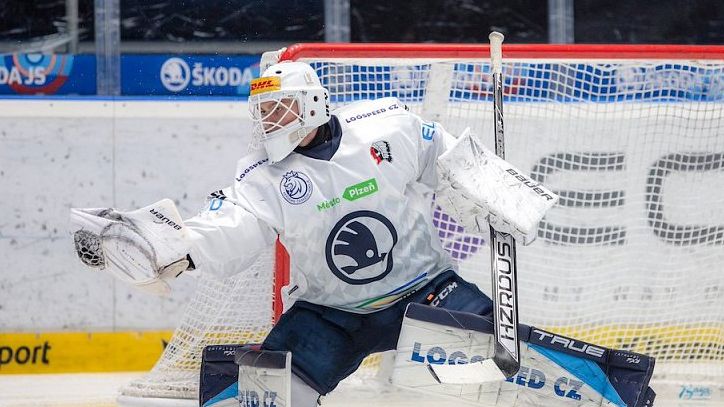 Parádní gól brankáře! Plzeňský mladík se trefil přes celé hřiště