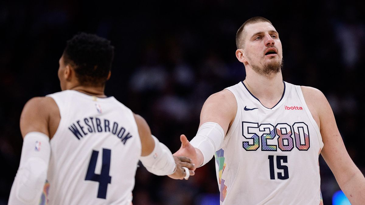 Jokič v NBA zazářil dalším triple doublem, James překonal legendu Pippena