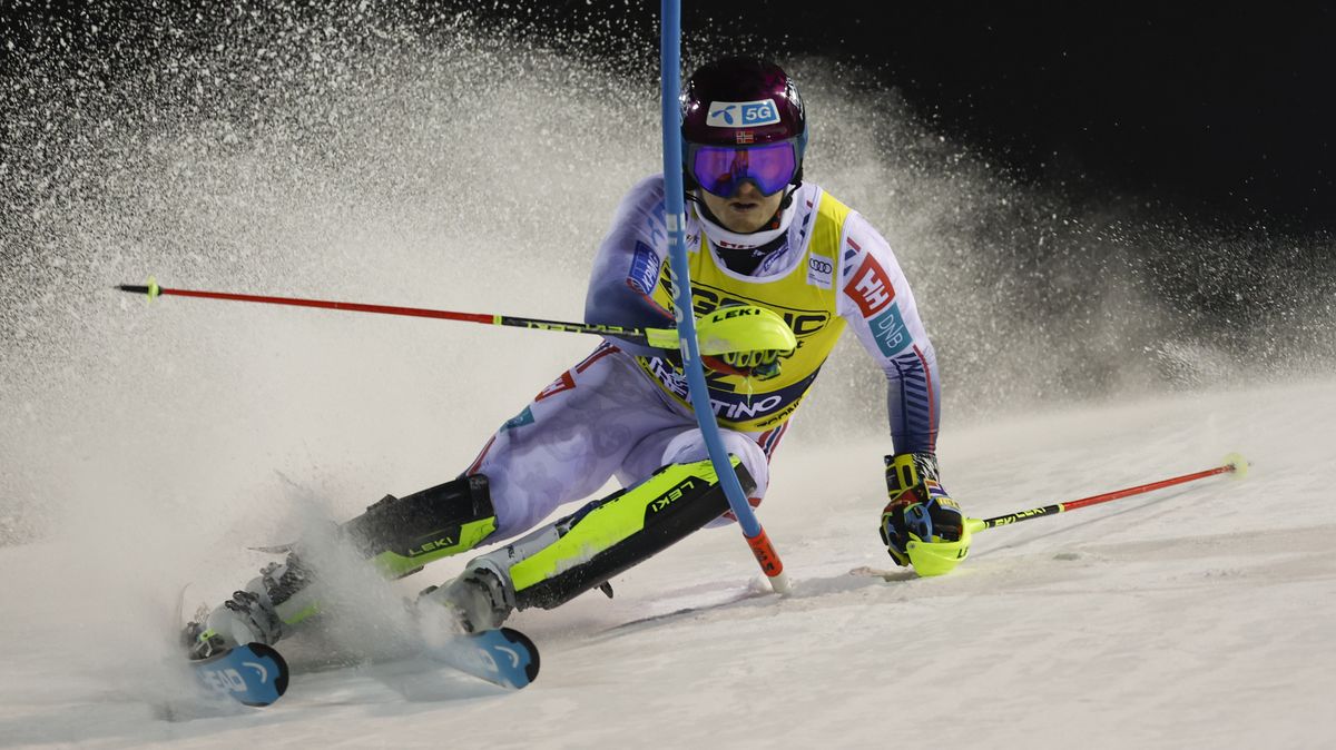 Noční slalom SP v Madonně di Campiglio po prvním kole vede McGrath