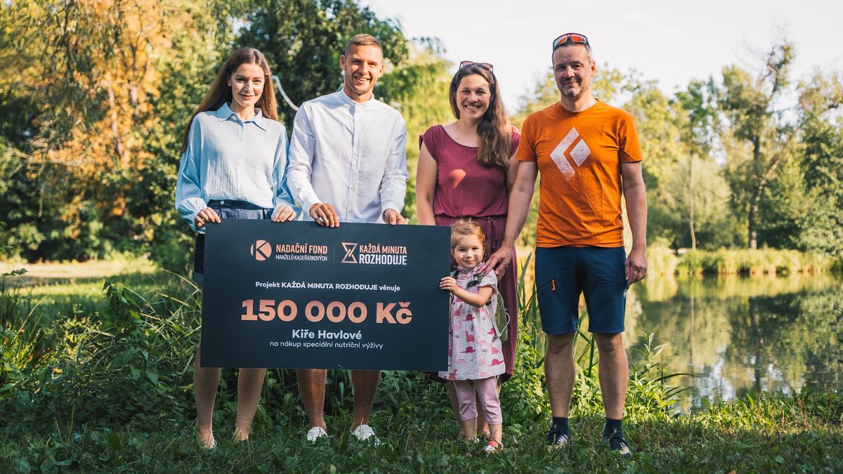 Manželé Kadeřábkovi pomáhají, připojily se k nim další fotbalové hvězdy