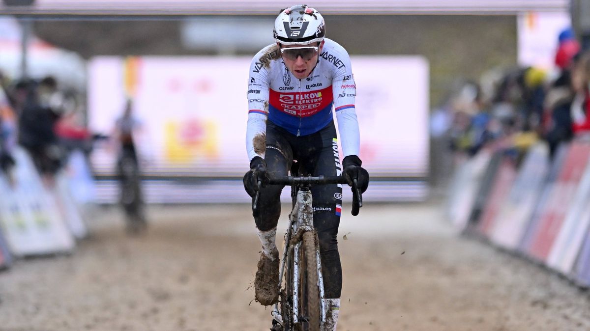 Cyklokrosař Boroš dojel na SP v Dendermonde patnáctý, vyhrál Van Aert