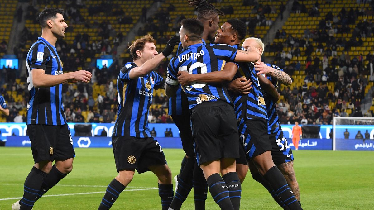 Dumfries poslal Inter Milán dvěma góly Bergamu do finále italského Superpoháru