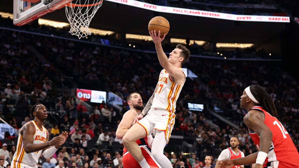 Krejčí trefil tři trojky, ale basketbalisté Atlanty vysoko podlehli Clippers